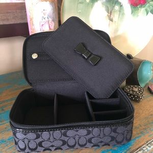 NWT!! COACH jewelry box 💎